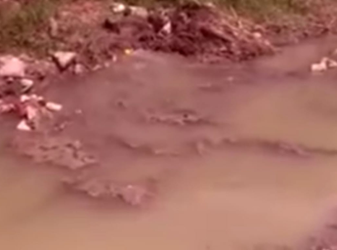 Adeudos y entre aguas negras se encuentra Chiautla de Tapia